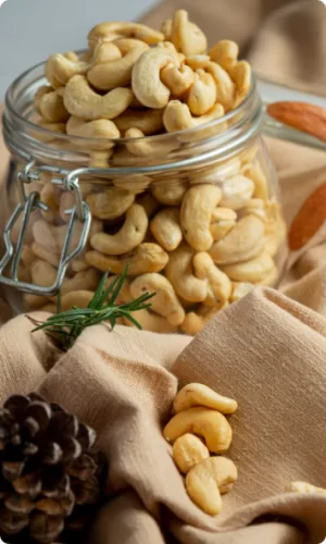 Whole Crunchy Cashews